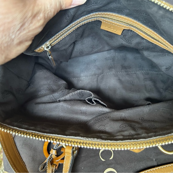 Gucci Monogrammed Shoulder Bag - Picture 8 of 14